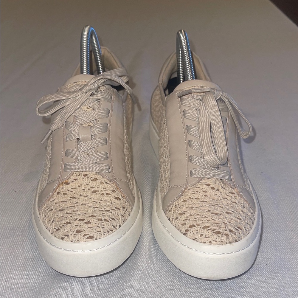 Vaneli Sport Women's Yoman Crochet Sneakers Carne #311778 Size 9